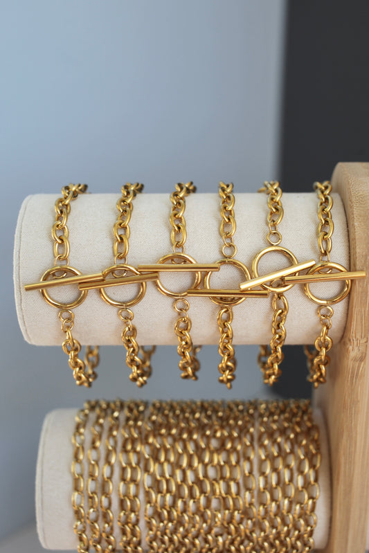 Large Loop Clasp Bracelet